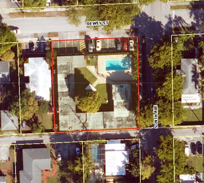 More Photos Of 2010 Dewey St, Hollywood Apartments For Sale