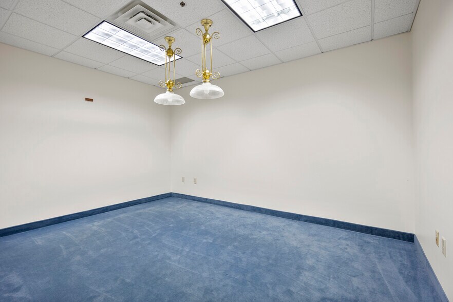 More Photos Of 50 Beaver St, Albany Office For Lease