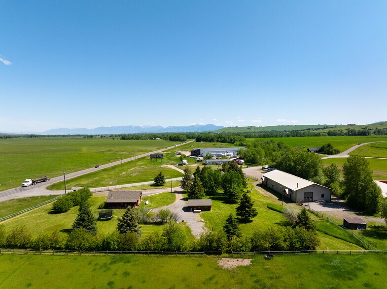 More Photos Of 70 Williams Rd E, Gallatin Gateway Flex For Sale