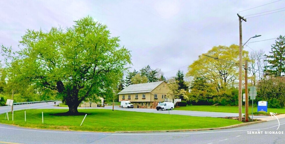 More Photos Of 722 W Main St, Ephrata Office For Lease