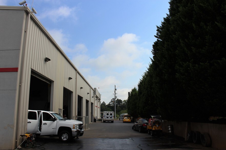 4600 Browns Bridge Rd, Cumming, GA 30041 Auto Dealership For Sale