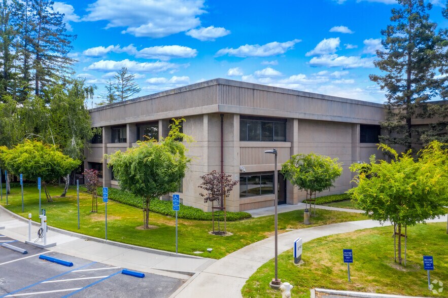 More Photos Of 3420 Hillview Ave, Palo Alto Office For Lease