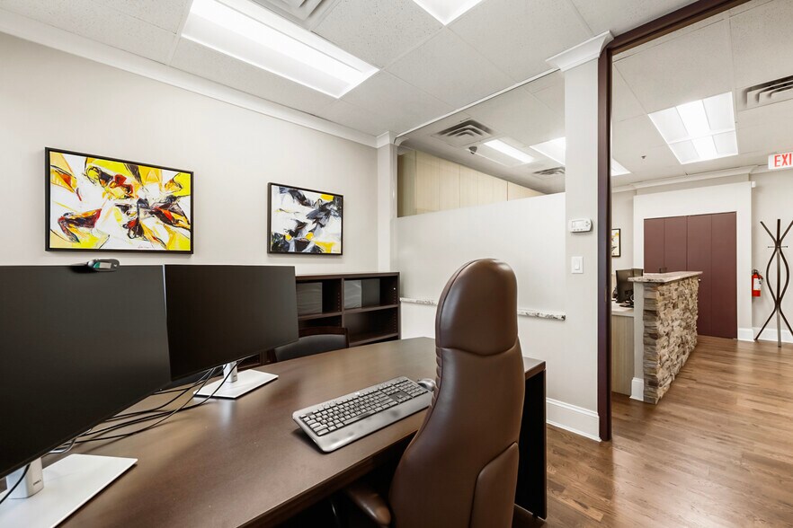 More Photos Of 6351 197th St, Langley Office For Sale