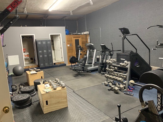 More Photos Of 2101 Rockmart Hwy, Rome Manufacturing For Sale