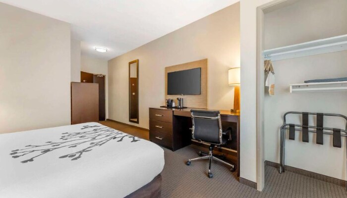 More Photos Of 13320 Ali Ghan Rd NE, Cumberland Hotel For Sale