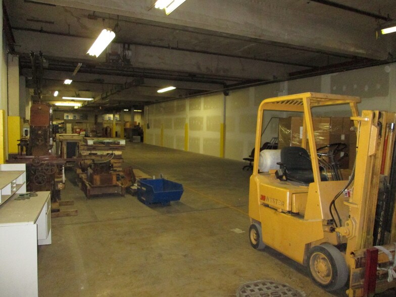 More Photos Of 315-329 E 2nd St, Boyertown Flex For Sale