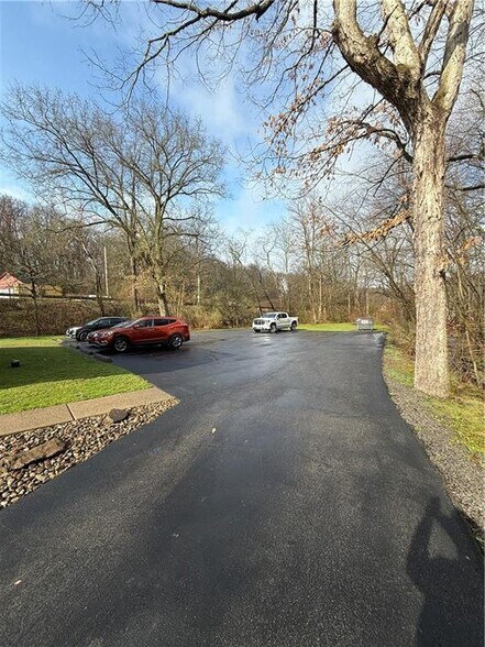 More Photos Of 108 Oak Dr, Saxonburg Apartments For Sale