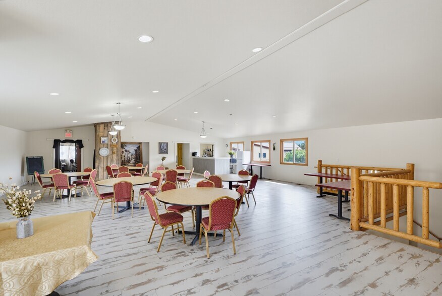 More Photos Of 158 Museum Dr, Hill City Restaurant For Sale