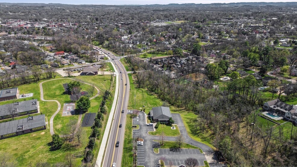 More Photos Of 507 New Highway 96 W, Franklin Medical For Sale