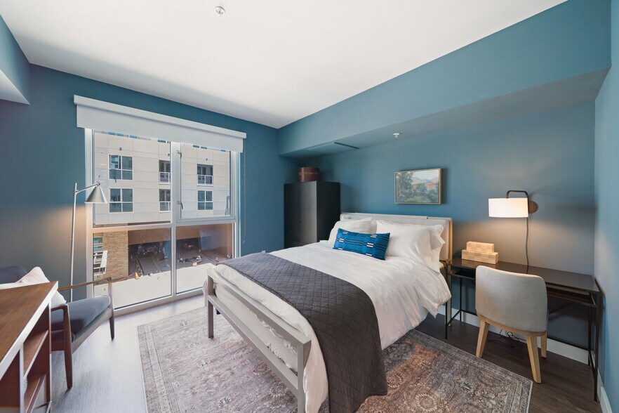 More Photos Of 585 Anton Blvd, Costa Mesa Apartments For Lease