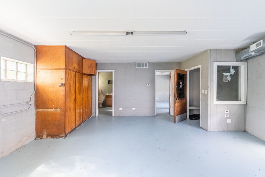 More Photos Of 225 W 89th St, Chicago Truck Terminal For Lease