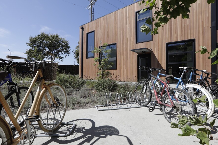 More Photos Of 606-654 Venice Blvd, Venice Loft Creative Space For Lease