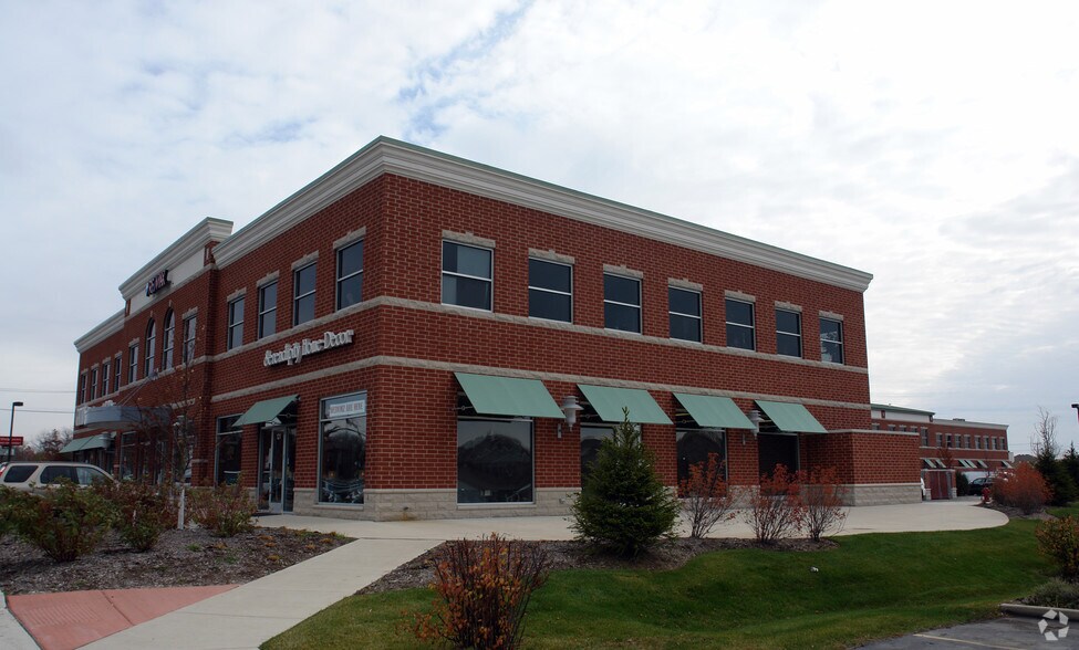 More Photos Of 1938-2000 E Lincoln Hwy, New Lenox Storefront Retail Office For Lease