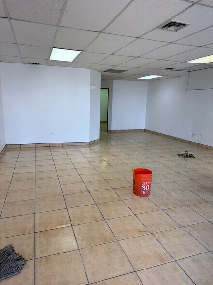 More Photos Of 456 W Main St, Mesa Storefront Retail Office For Lease