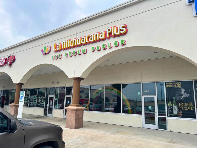 More Photos Of 10659-10771 N US 59 Hwy, Houston Unknown For Lease