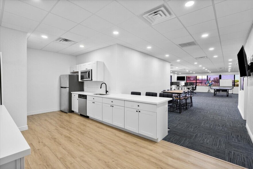 More Photos Of 6550 E Main, Mesa Office For Sale