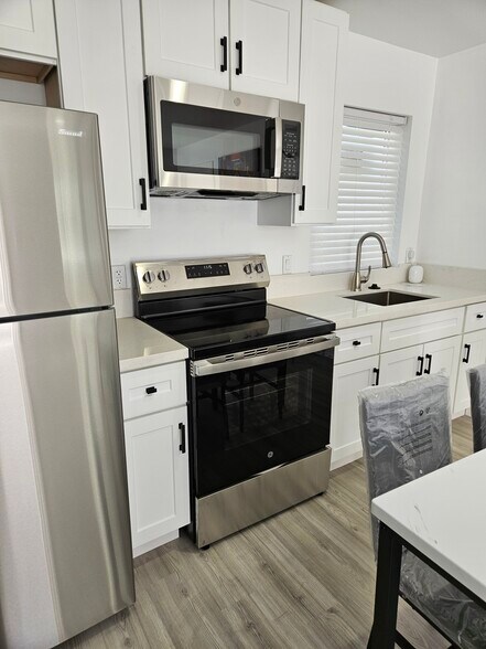 More Photos Of 1235 Clavel Ave, Ventura Apartments For Sale