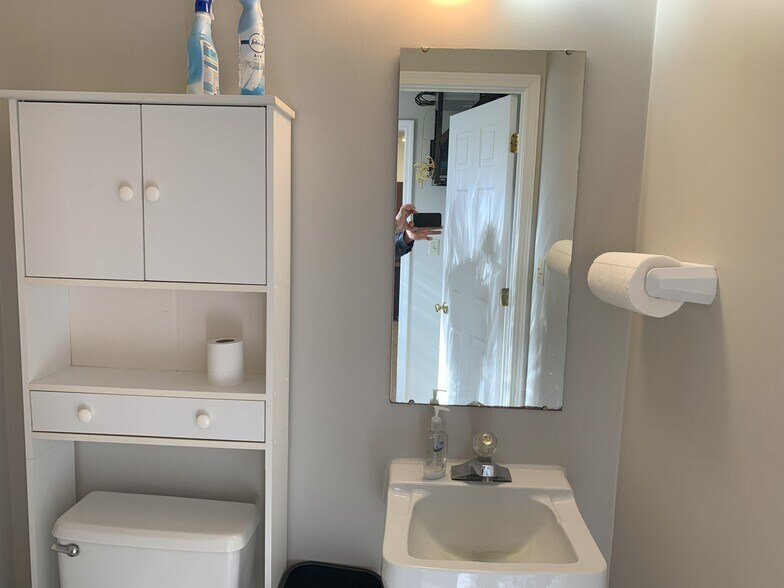 More Photos Of 3-11 Ginger Creek Village Dr, Glen Carbon Medical For Lease