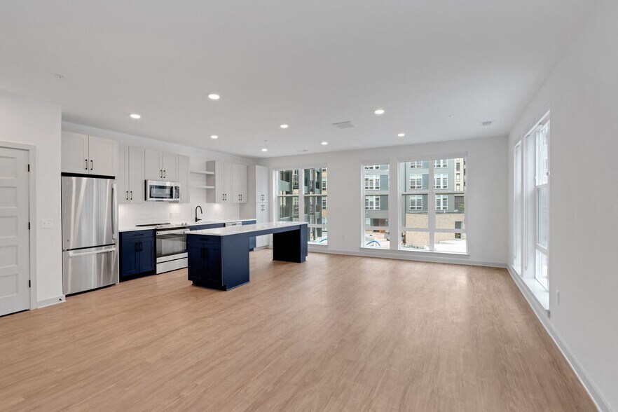 More Photos Of 11990 Heafield Way, Reston Apartments For Lease