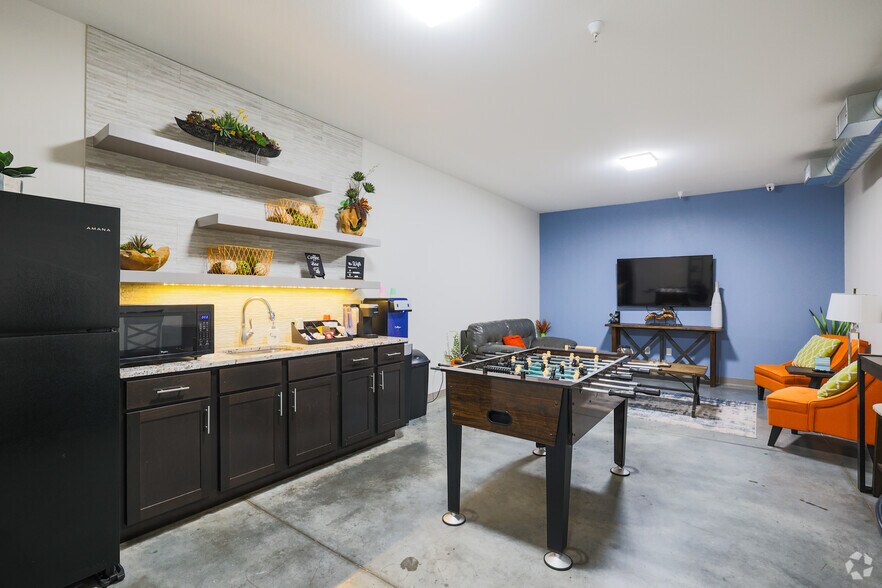 More Photos Of 429 W Central Ave, Wichita Apartments For Sale