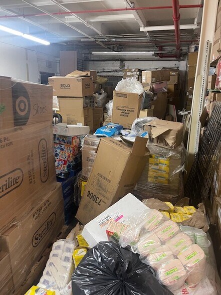 More Photos Of 18 Bay St, Brooklyn Flex For Lease