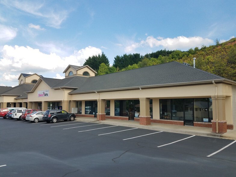More Photos Of 1620 Highway 76 W, Hiawassee Office For Lease