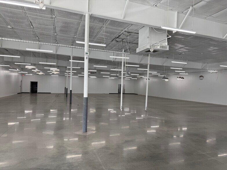 More Photos Of 819 N Westover Blvd, Albany Freestanding For Lease