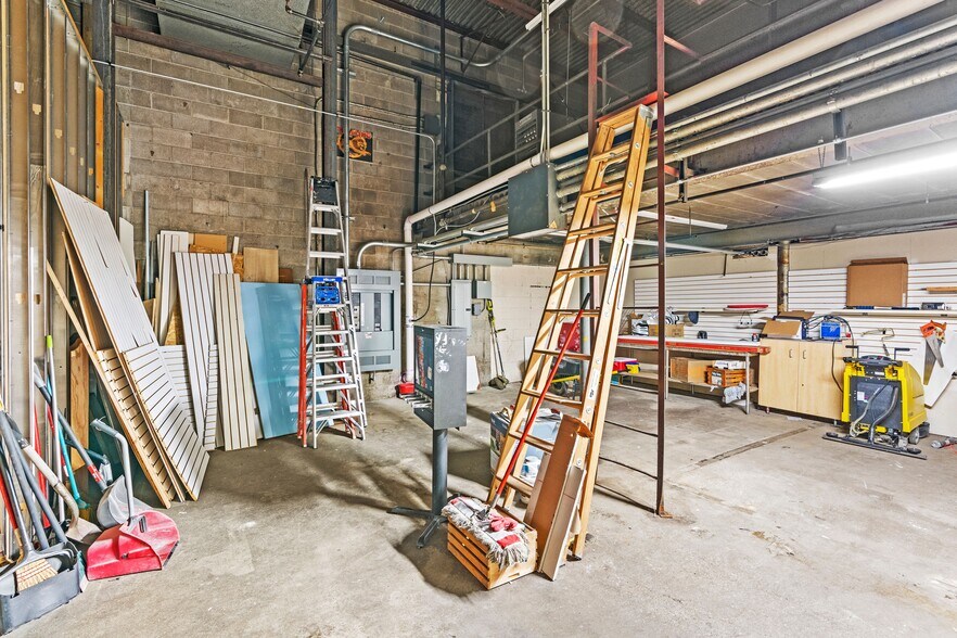 More Photos Of 5340-5364 Broadway, Merrillville Storefront For Sale