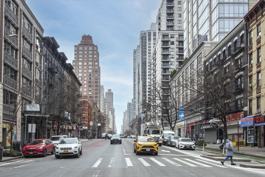 More Photos Of 1779 First Ave, New York Apartments For Lease