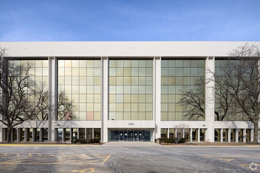 More Photos Of 1111 E Touhy Ave, Des Plaines Office For Sale