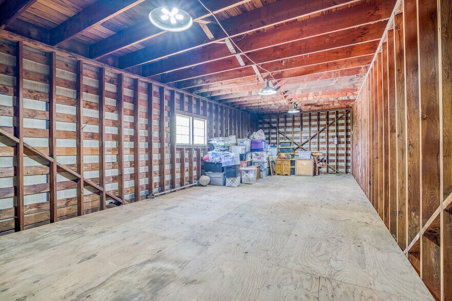 More Photos Of 203 N Birch St, Coquille Specialty For Sale