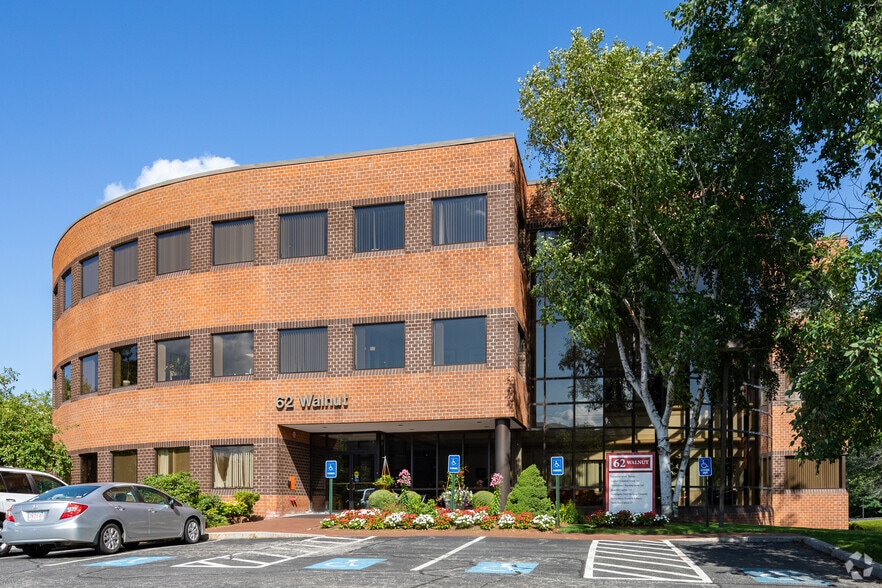 Primary Photo Of 62 Walnut St, Wellesley Office For Lease