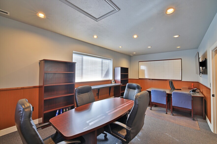 More Photos Of 15739 Pearl Ave, Collbran Light Manufacturing For Sale