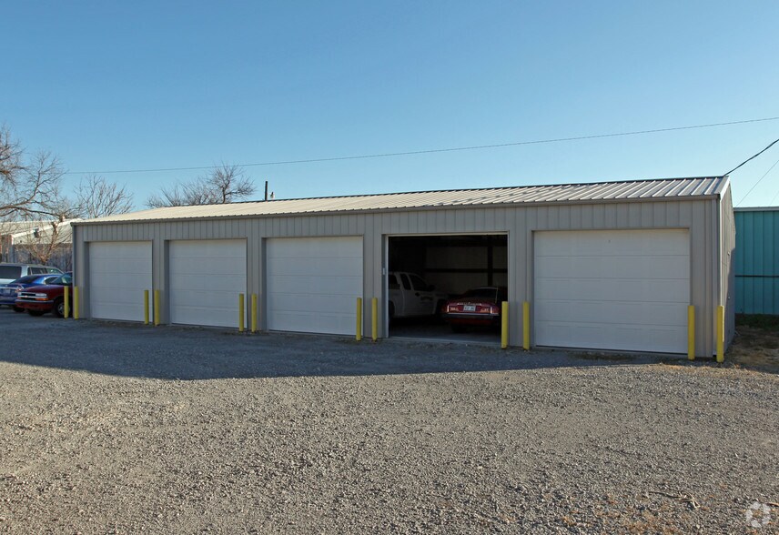 More Photos Of 34 N Lakewood Ave, Tulsa Unknown For Lease