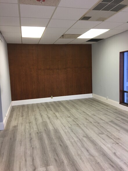 More Photos Of 10700 NW 36th Ave, Miami Warehouse For Lease