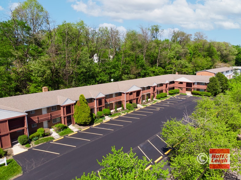 More Photos Of 2323 Newton St, Akron Apartments For Sale