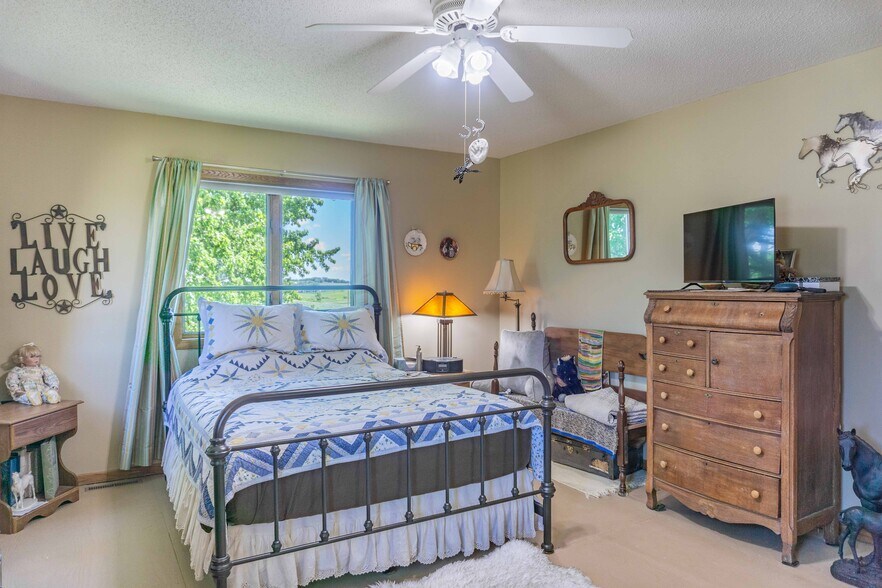 More Photos Of 24166 Langford Ave, Jordan Land For Sale
