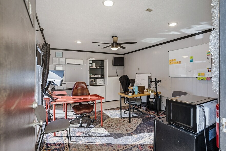 More Photos Of 3630 E Florida Ave, Hemet Auto Dealership For Sale