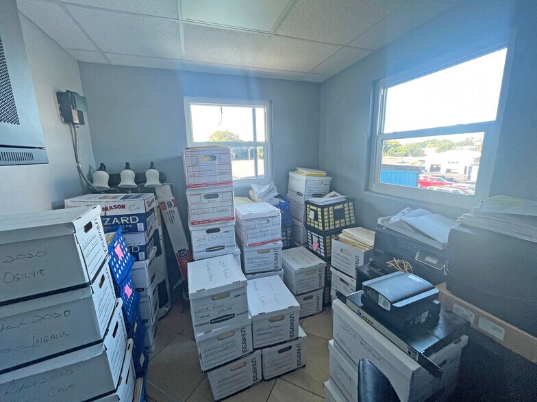 More Photos Of 12664 W Colonial Dr, Winter Garden Freestanding For Lease