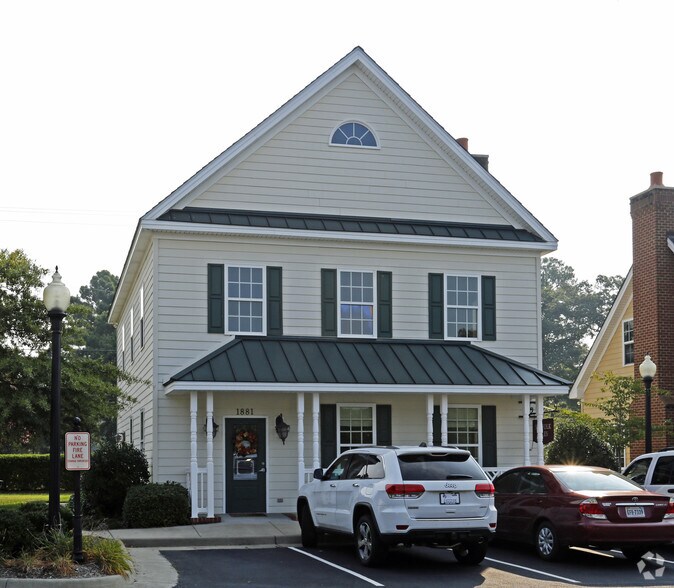 More Photos Of 1885 Governor's Pointe Dr, Suffolk Unknown For Lease