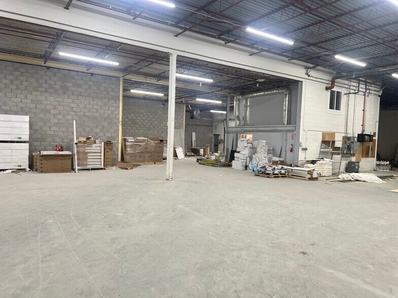 More Photos Of 44 Apex Rd, Toronto Light Manufacturing For Lease