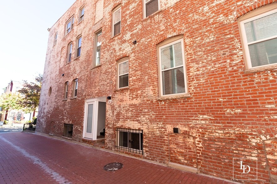 More Photos Of 631 Constitution Ave NE, Washington Multifamily For Sale