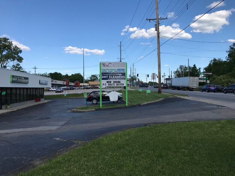 More Photos Of 810 Ohio Pike, Withamsville Office For Lease