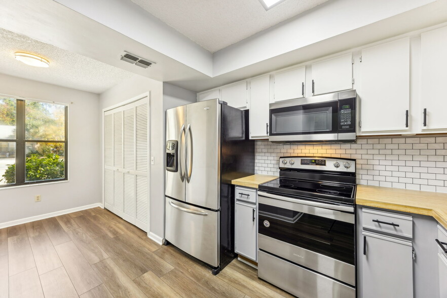 More Photos Of 7 Jasmine Pl, Fernandina Beach Multifamily For Sale