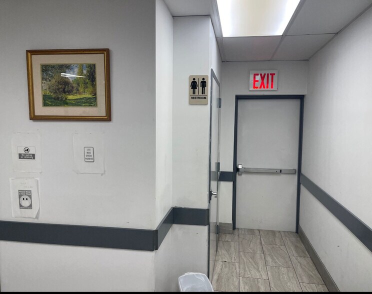 More Photos Of 1163 Manor Ave, Bronx Medical For Sale