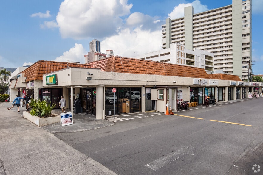 More Photos Of 661 Keeaumoku St, Honolulu General Retail For Lease