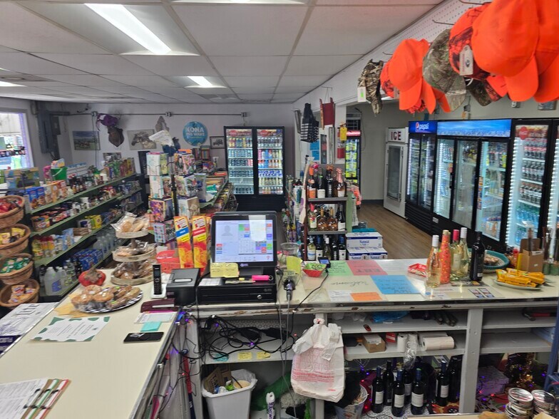 More Photos Of 20835 Nanticoke Rd, Bivalve Convenience Store For Sale