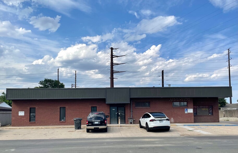 Primary Photo Of 1201 W Custer Pl, Denver Light Manufacturing For Sale