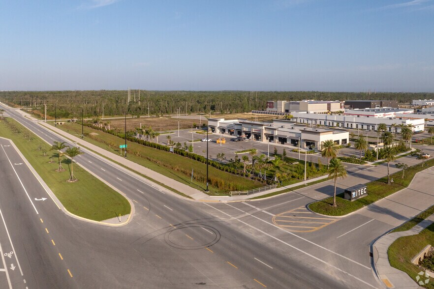 More Photos Of 12252 Itec Park Dr, Fort Myers Freestanding For Lease