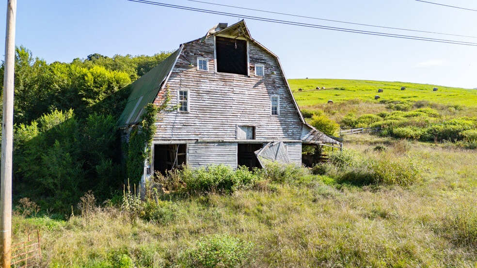 More Photos Of 2484 E Lee Hwy, Wytheville Land For Sale